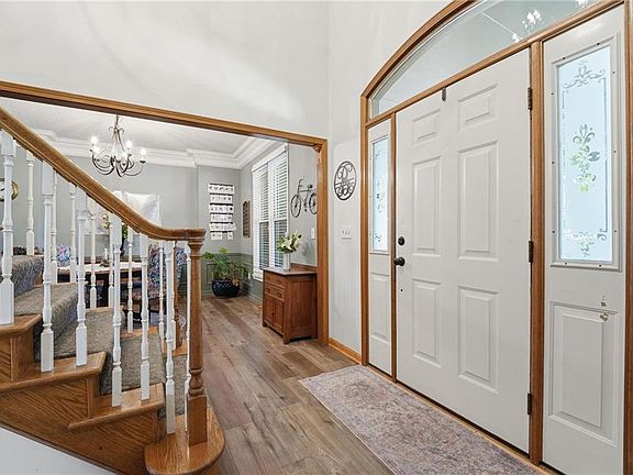5th image of 3601 SW Fleming Dr