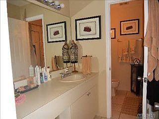 5th image of 107 Pointe Cir S
