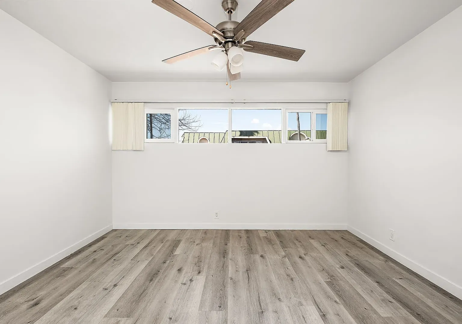 2 bed, 900 sqft, $2,450 — Photo 3