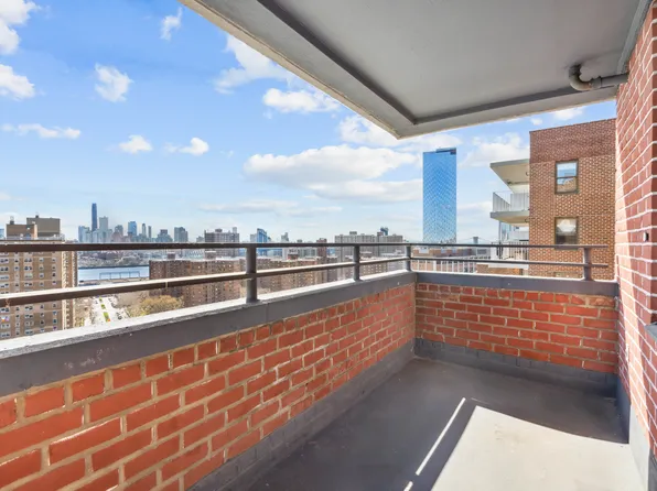 266 East Broadway image 1 of 9