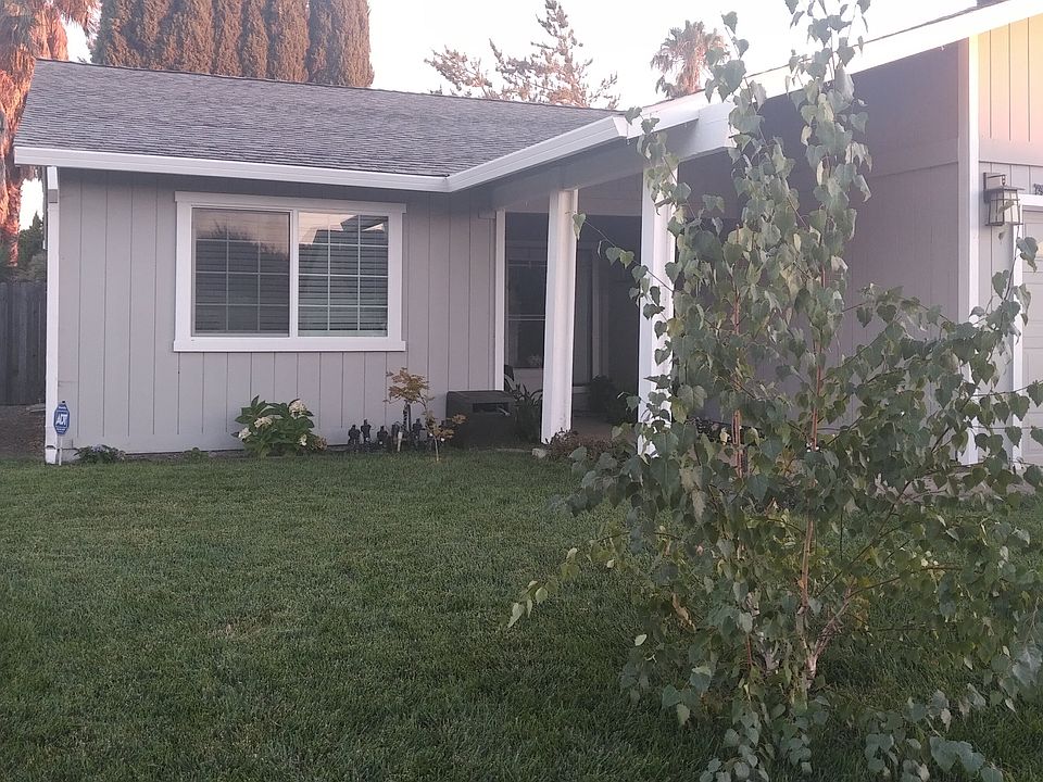 1st image of 2900 Summerfield Dr