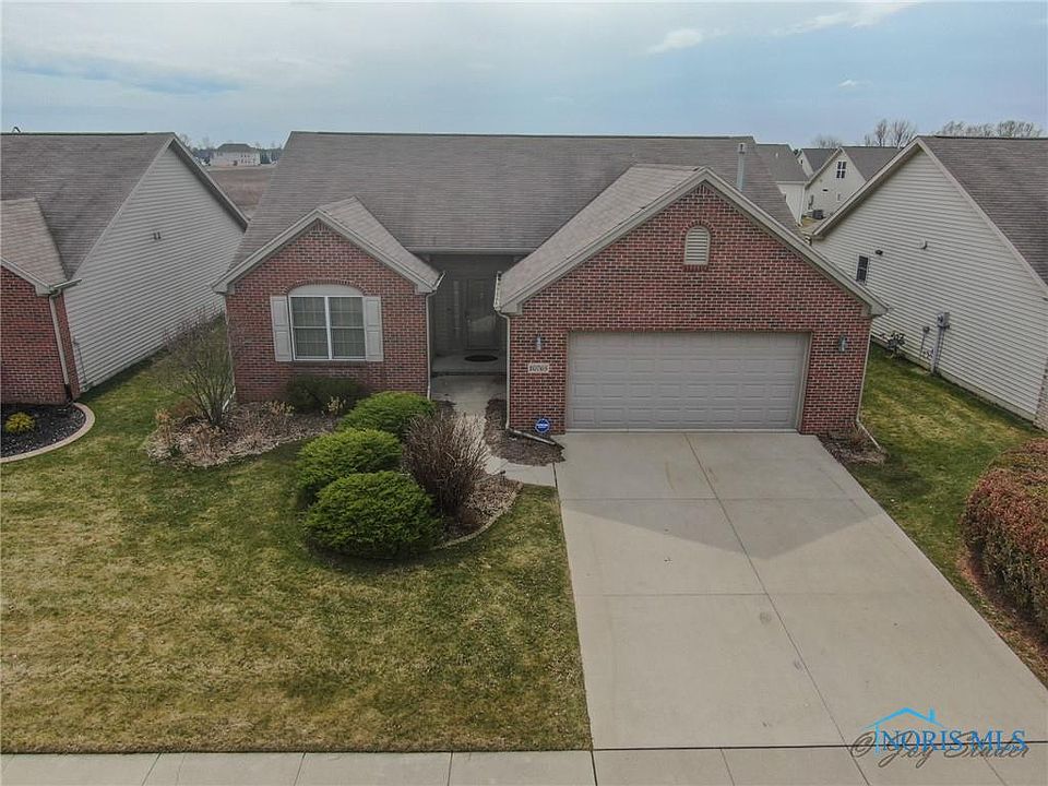 1st image of 10765 S Lakes Dr