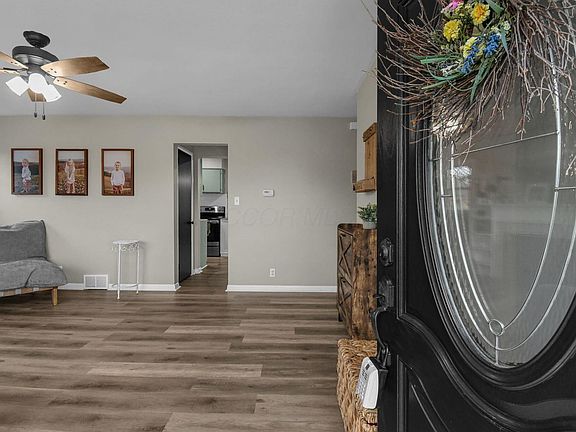 3rd image of 50 Clare Rd