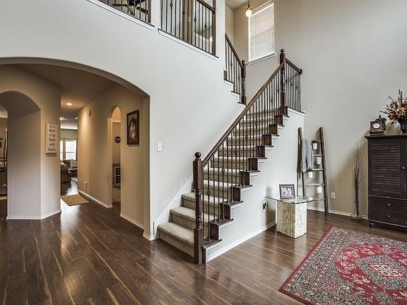 5th image of 5313 Thunder Ln