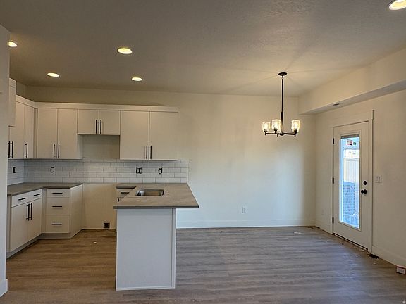 5th image of 4395 W 1825 N #119