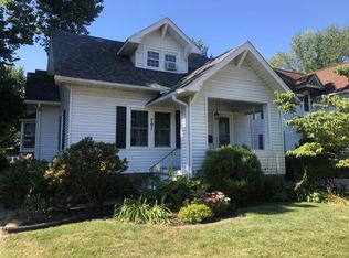 707 University St, Pella, IA 50219