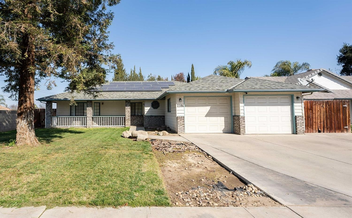 2386 W Roby Ave, Porterville, CA 93257 | Zillow