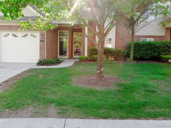 14478 Shadywood Dr, Sterling Heights, MI 48312