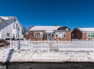 913 Afton St, Philadelphia, PA 19111