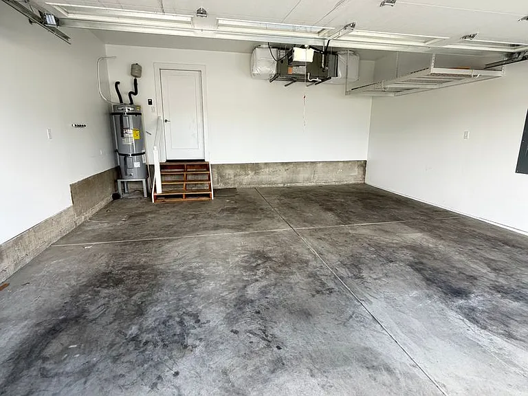 123 E 9th Ave #18 — Photo 12