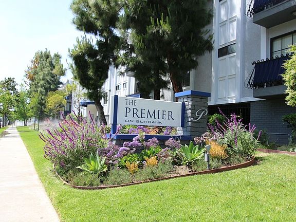 5th image of 14639 Burbank Blvd #225