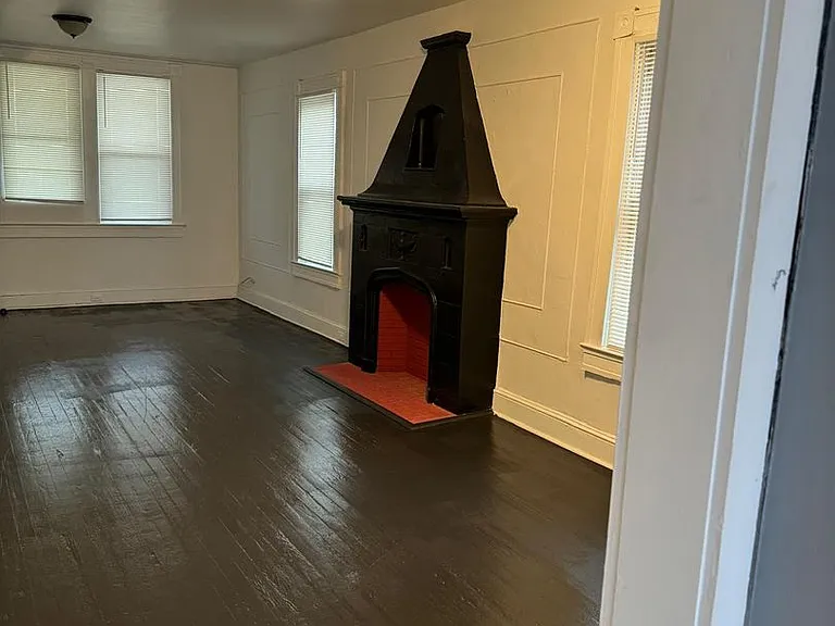 1810 Presstman St — Photo 4