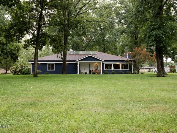 245 Riverdale Dr, Defiance, OH 43512