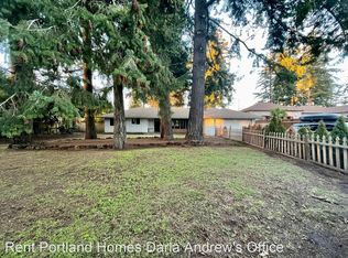 11765 SW Butner Rd, Portland, OR 97225