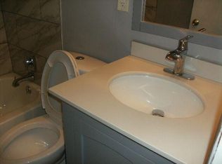 43 Rissant Dr, Florissant, MO 63031