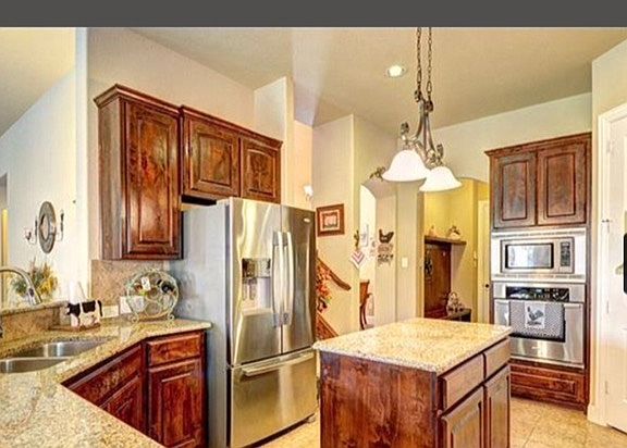 5th image of 670 Bryn Mahr Ln