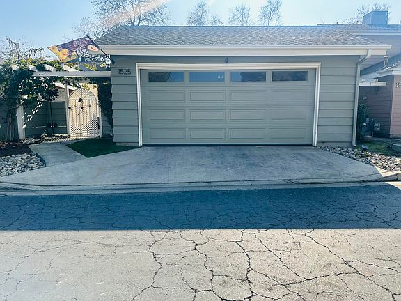 2nd image of 1525 E Vassar Drive