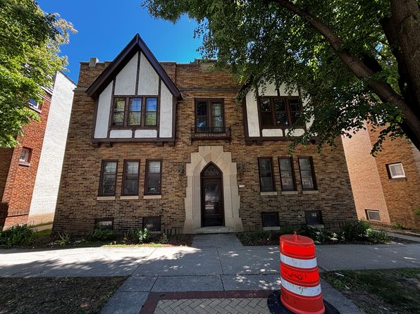 3546 N Oakland Ave APT 7