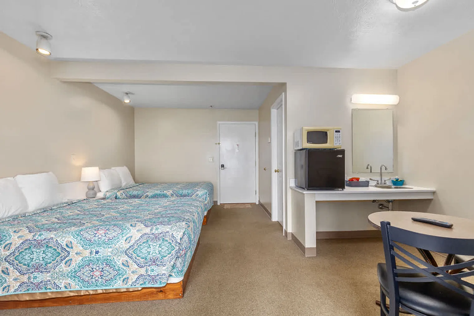 Studio, 1.0 bath, $1,277 — Photo 3