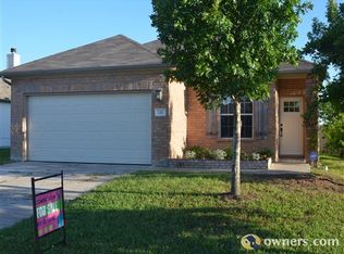 211 Flinn St, Hutto, TX 78634
