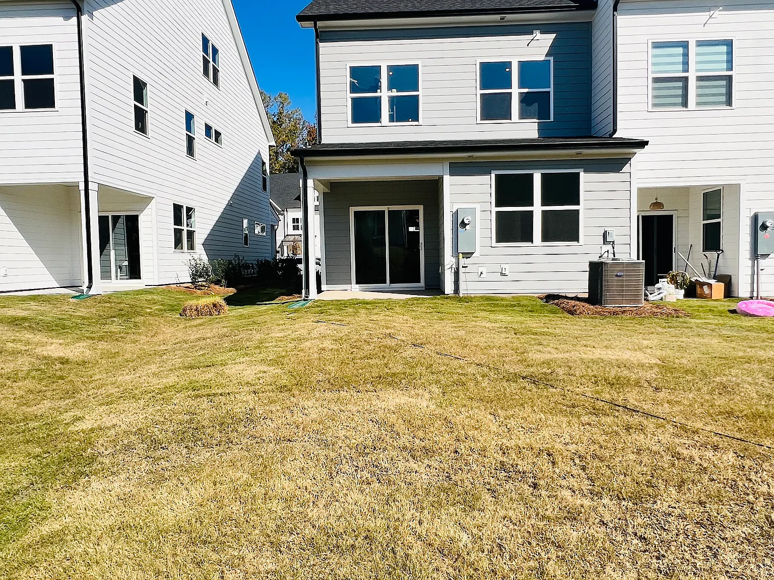 9505 Munsing Dr — Photo 2