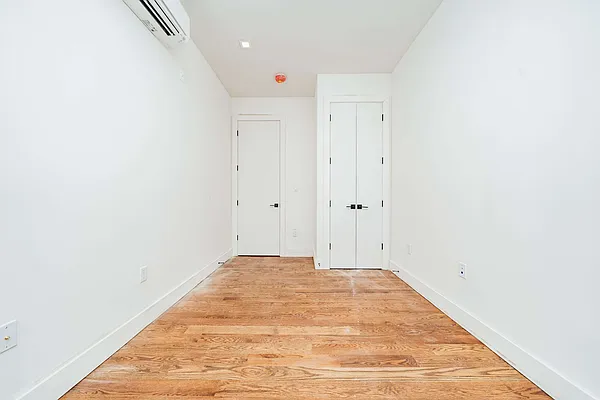 Rented by Nooklyn NYC LLC | media 47