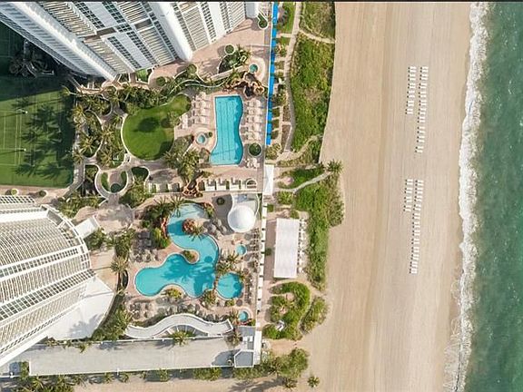 3rd image of 18001 Collins Ave #1705