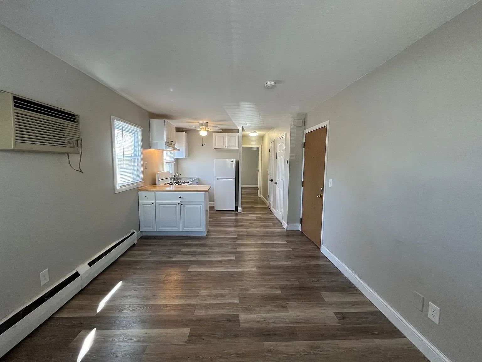 1 bed, $1,000 — Photo 3