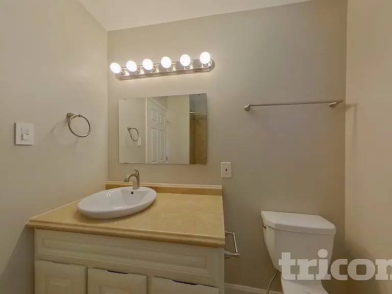 7133 Starvalley Dr — Photo 12