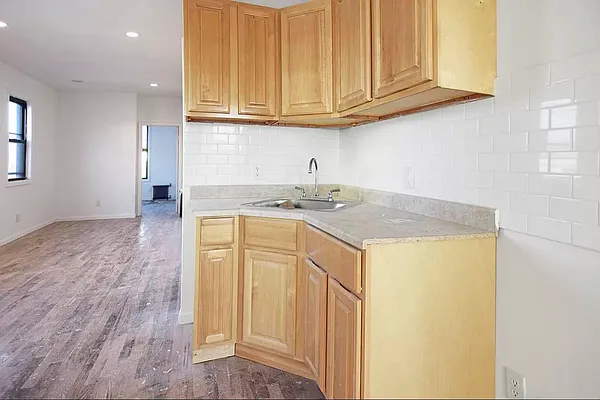 Rented by Coda Real Estate NYC | media 2