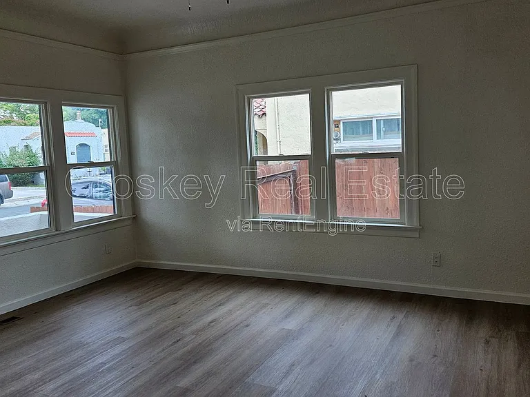 1346 Redwood St — Photo 4
