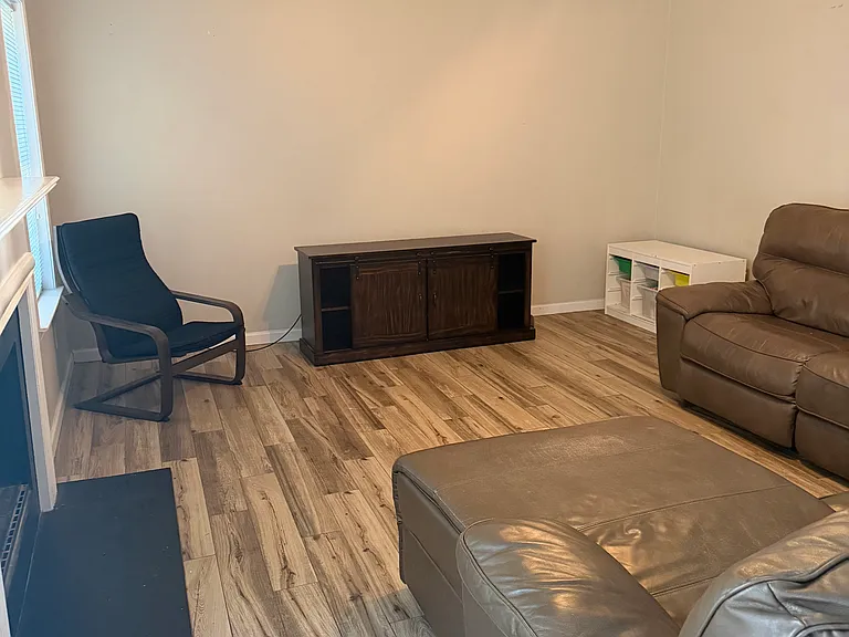 1613 Atkinson Park Cir — Photo 4