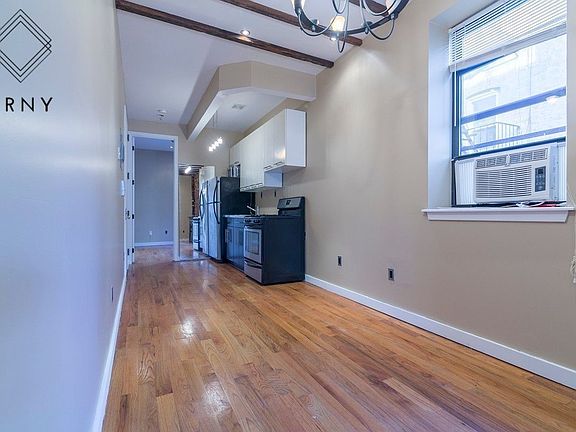 3rd image of 913 Saint Johns Pl #L