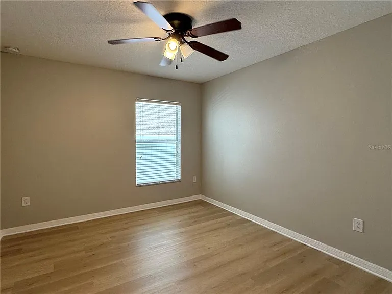 10405 Summer Azure Dr — Photo 25