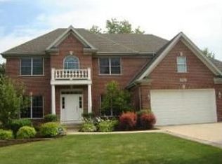 4500 Middaugh Ave, Downers Grove, IL 60515