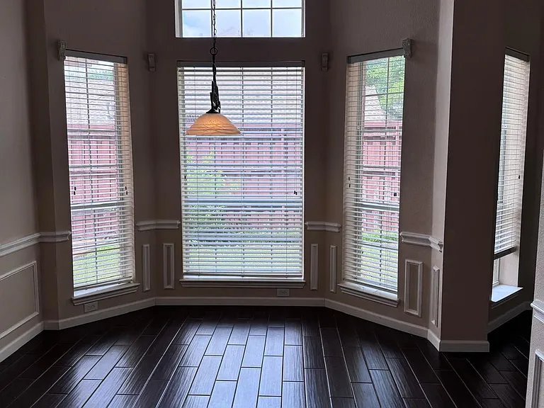 9702 Windy Hollow Dr — Photo 5