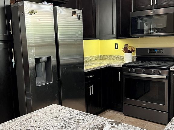 4th image of 28509 Lobelia Ln