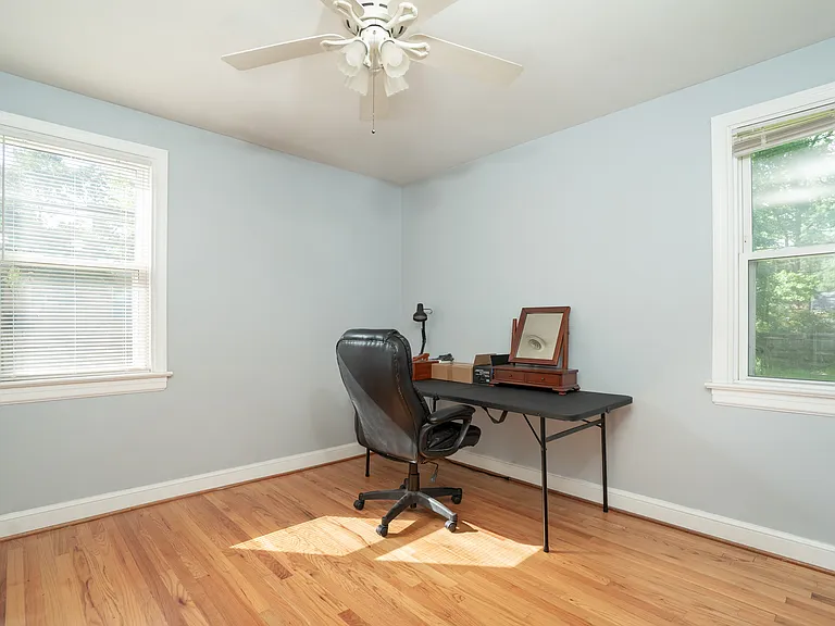 5206 Lee Ave — Photo 6