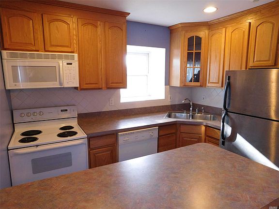 4th image of 101 Sylvan Ave APT 79