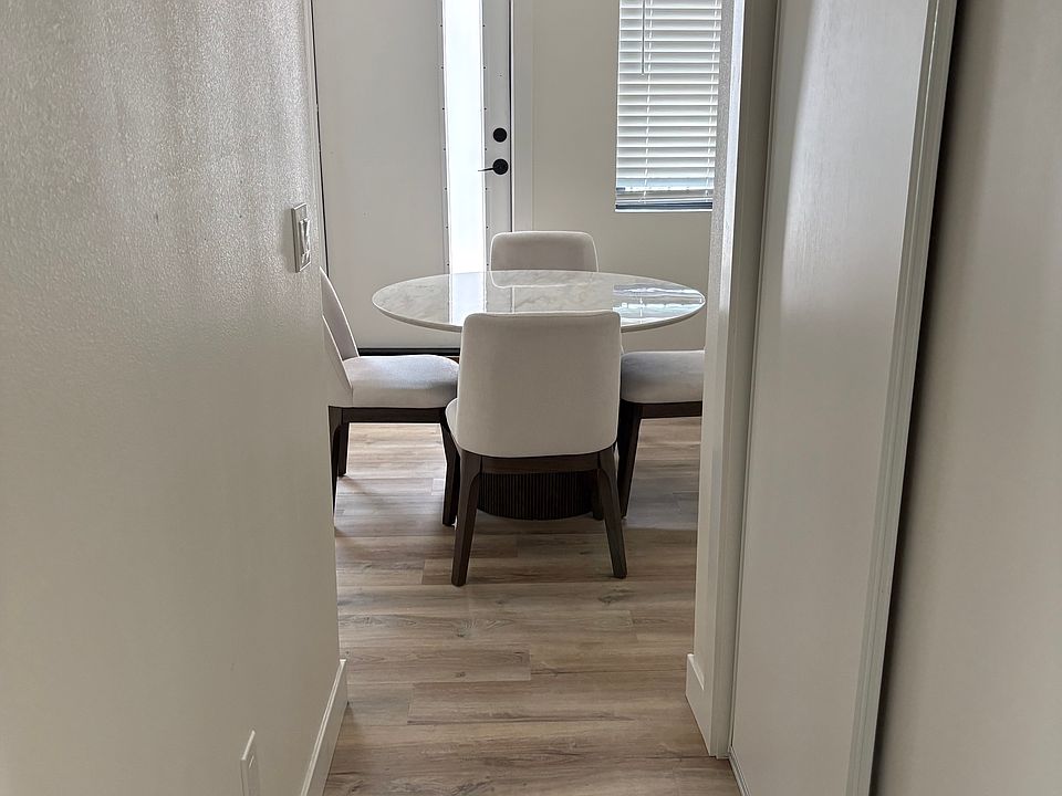 1st image of 9325 Magnolia Ave