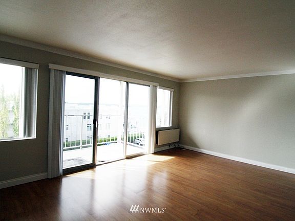 3rd image of 201 2 Avenue S #406