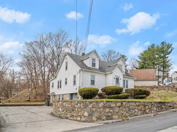 15 Chino Ave, Worcester, MA 01605