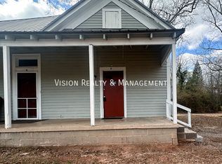 112B Peachtree St, Carrollton, GA 30117