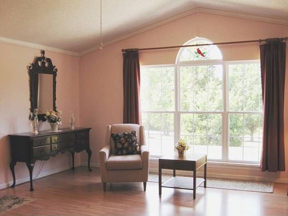 Vaulted great room