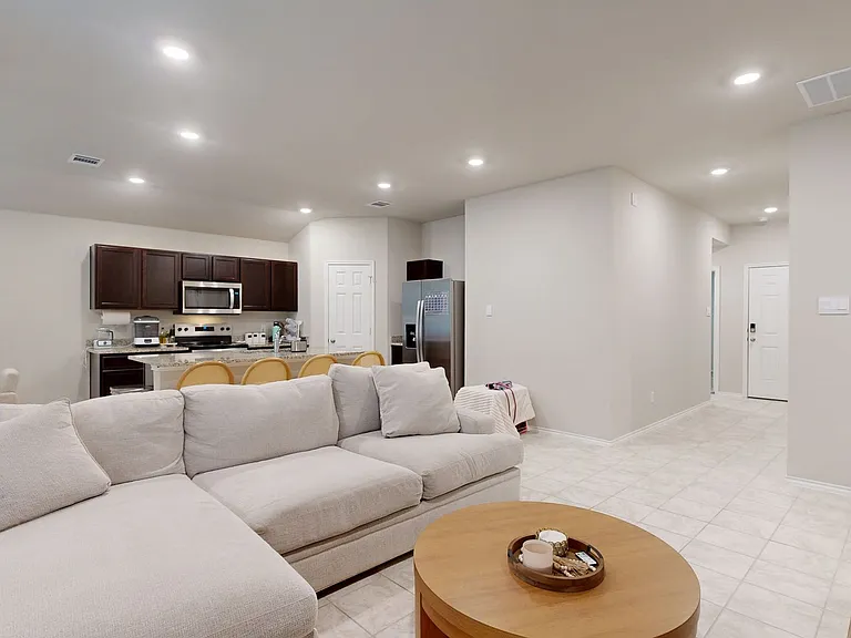 1212 Rolling Thunder Dr — Photo 12