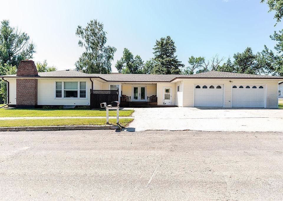 1st image of 405 6th Ave