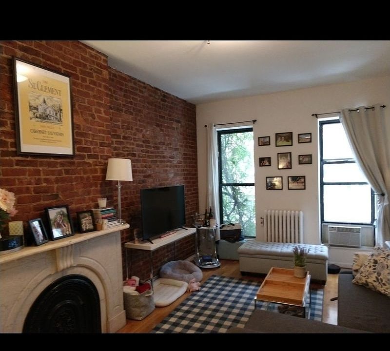 2nd image of 249 E 31st St APT 3