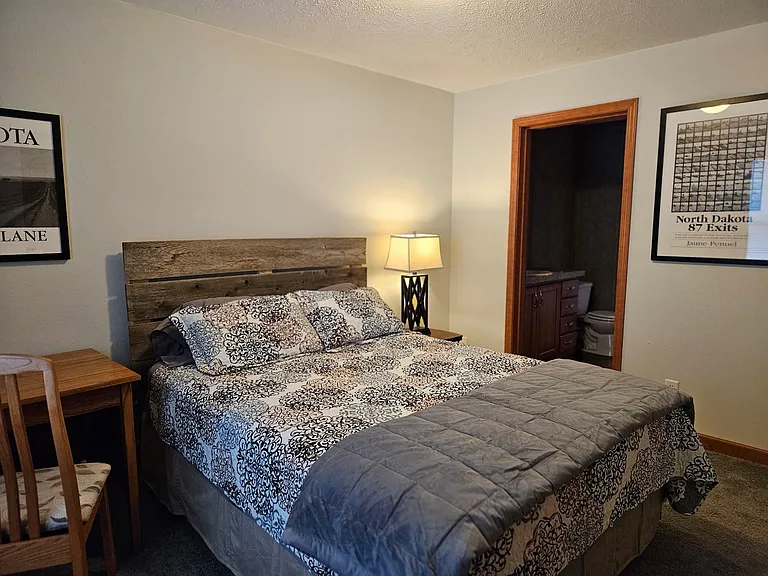 138 E Lake Dr — Photo 14