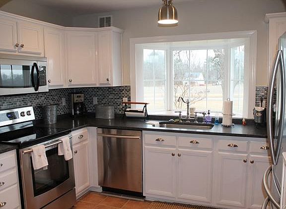 3rd image of 2209 Ettington Ln