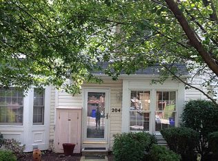 204 Cranbrooke Dr, Coraopolis, PA 15108